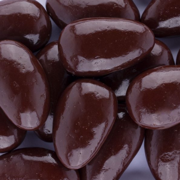 60068-amandes-chocolats-noir-grillÃ©es